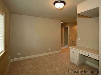 4th image of 5226 SE Bandon Ln