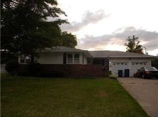 21 Carriage Hl E, Amherst, NY 14221