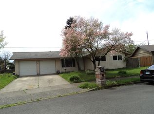 827 SE 169th Dr, Portland, OR 97233