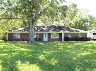 1571 County Road 351, El Campo, TX 77437