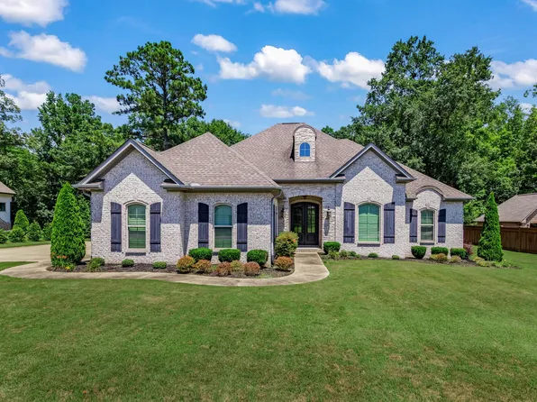 557 Crown Dr, Fulton, MS 38843