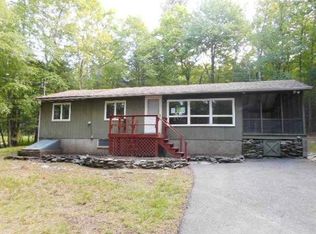 107 Fire Lane Rd, Dingmans Ferry, PA 18328
