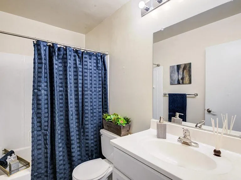 Cedar Creek Apartment Homes — Photo 9
