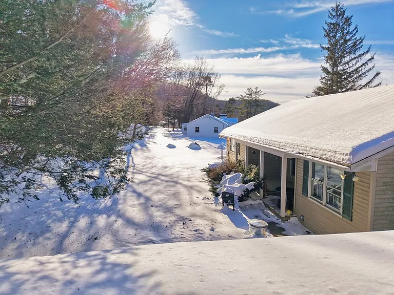 41 Trout Brook Dr — Photo 36