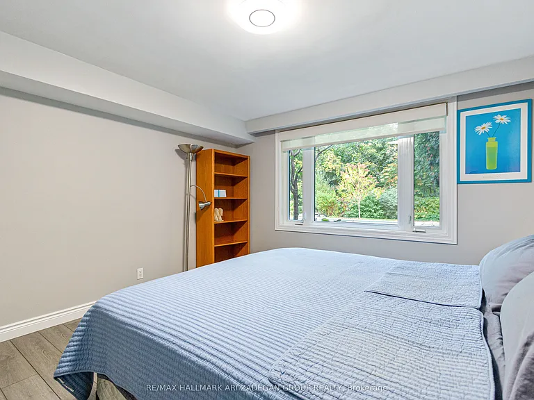 195 Burbank Dr — Photo 14