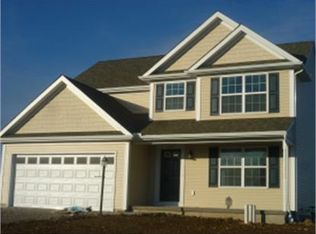 401 Riviera St, Mount Wolf, PA 17347