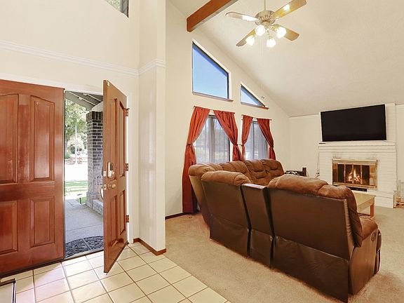 4th image of 9233 Wagner Heights Ct