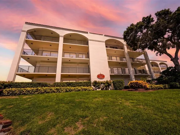 301 MARINER DRIVE #301, TARPON SPRINGS, FL 34689