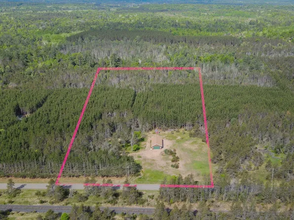 N17059 Peterson Rd, Pembine, WI 54156