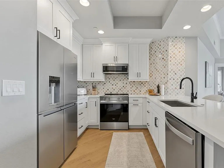 449 S 12th St #1405 — Photo 8