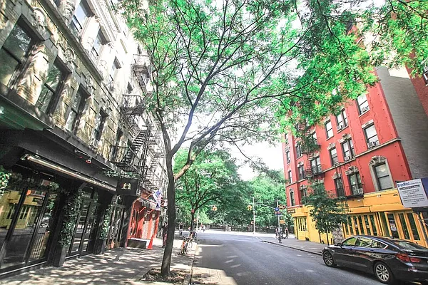 Rented by Jonis Realty | media 10