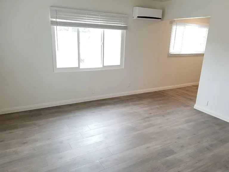 5929 Primrose Ave #3/4 — Photo 6