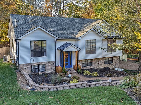 2nd image of 859 Stonebrook Blvd
