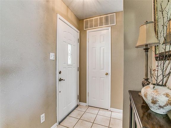 4th image of 2832 Toni Ct