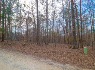 12 Mountain Rd, Hamilton, GA 31811