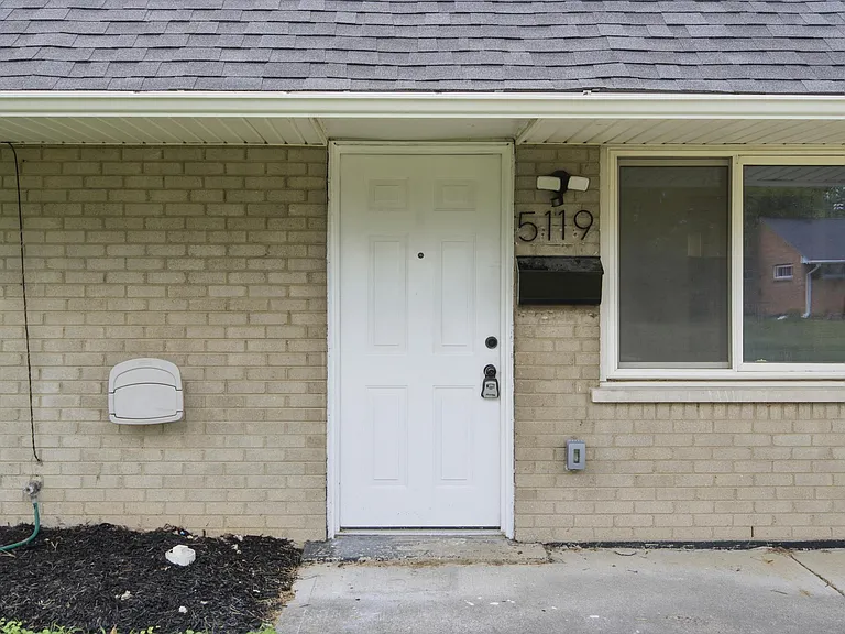 5119 Pepper Dr — Photo 3