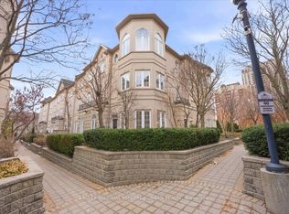 16 Humberstone Dr #101, Toronto, ON M2N 7C1