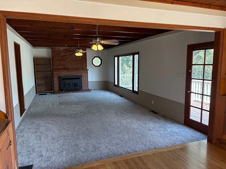 7036 Highcliff Trl — Photo 23