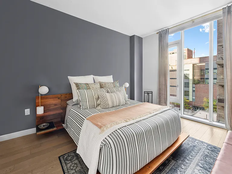 505 W 43rd St #6K — Photo 7