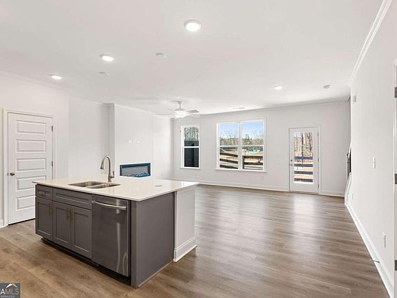 5th image of 878 Porter Ridge Ln #3