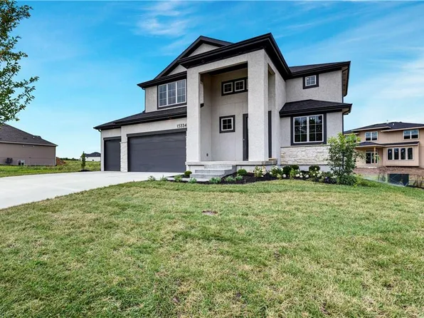 15334 W 162nd St, Olathe, KS 66062