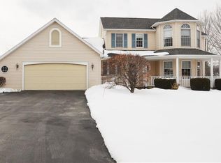 18 Sunset Hl, Rochester, NY 14624
