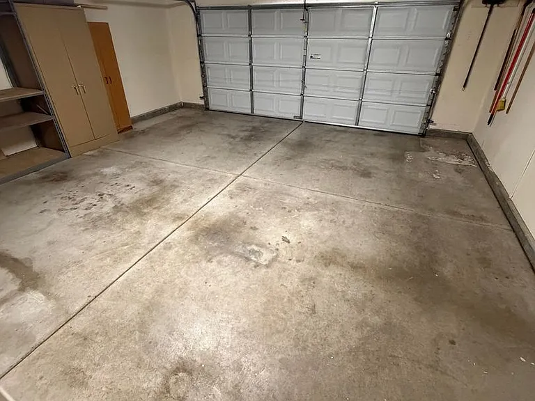 1810 Baylor Ln — Photo 29