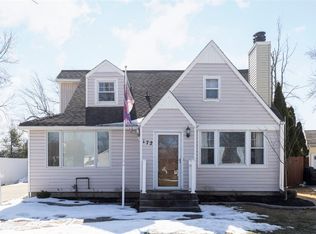 172 Calvin Ct S, Tonawanda, NY 14150