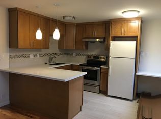 5055 38th Ave SW APT 4, Seattle, WA 98126