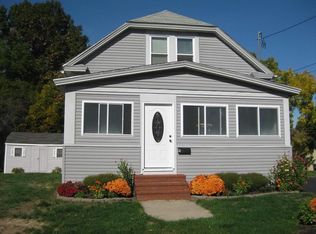 11 Currier Ave, Amesbury, MA 01913