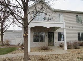 1621 34 1/2 Ave S, Fargo, ND 58104