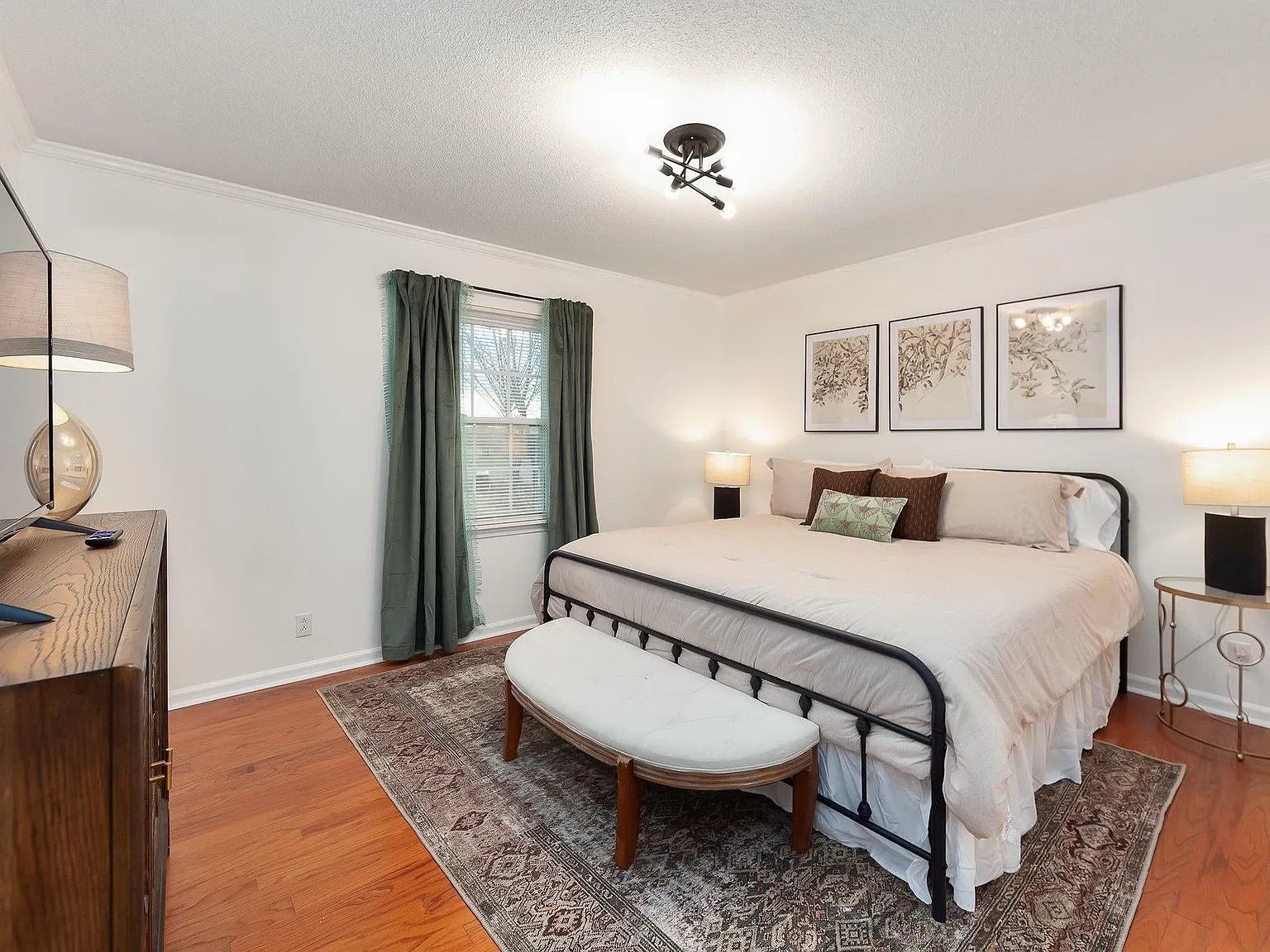 79 Hughes Dr — Photo 4