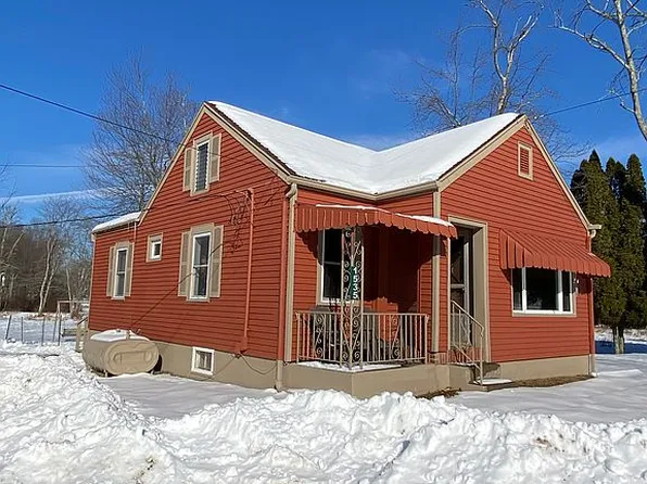 1535 Hamlin Hwy, Lake Ariel, PA 18436