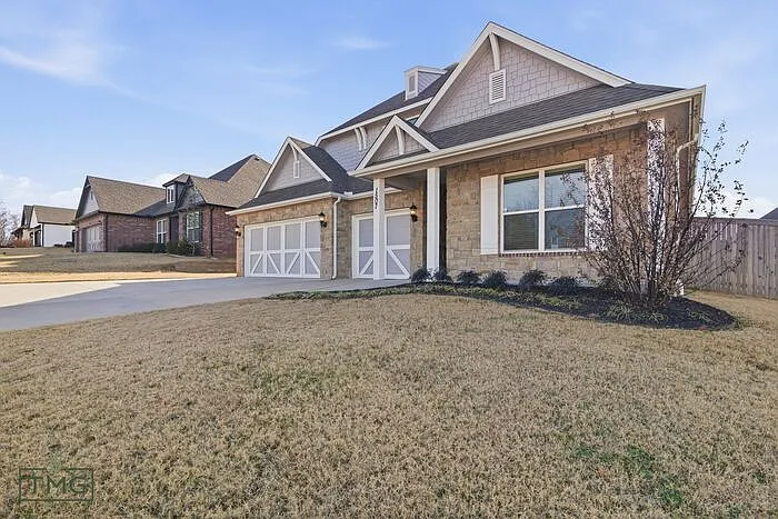 4 bed, 3.5 bath, 2937 sqft, $3,175 — Photo 4