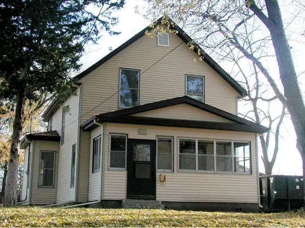 1727 Searle St, Des Moines, IA 50317