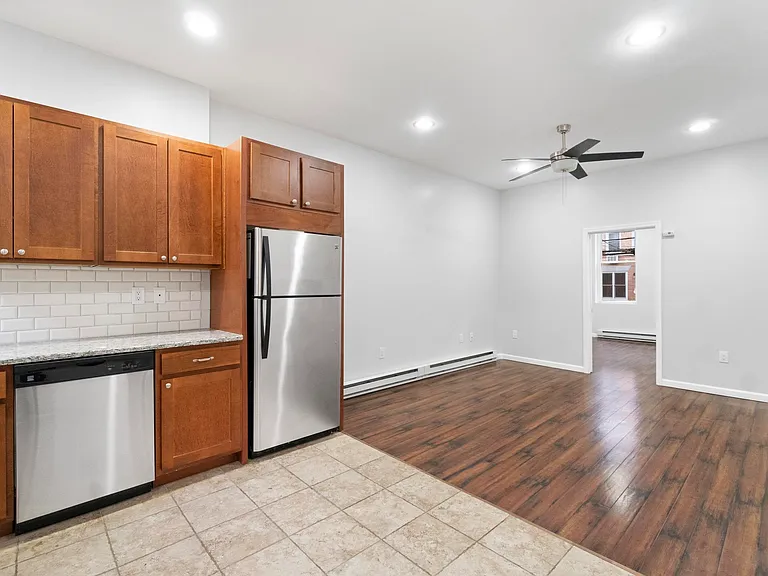 916 Willow Ave #1 — Photo 16