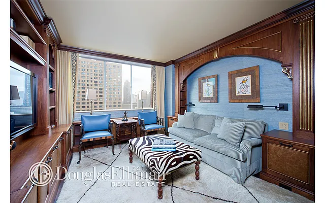Sold by Douglas Elliman | media 19