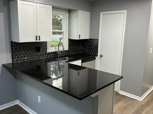 12 Pheasant Run #B, Waterford, NY 12188