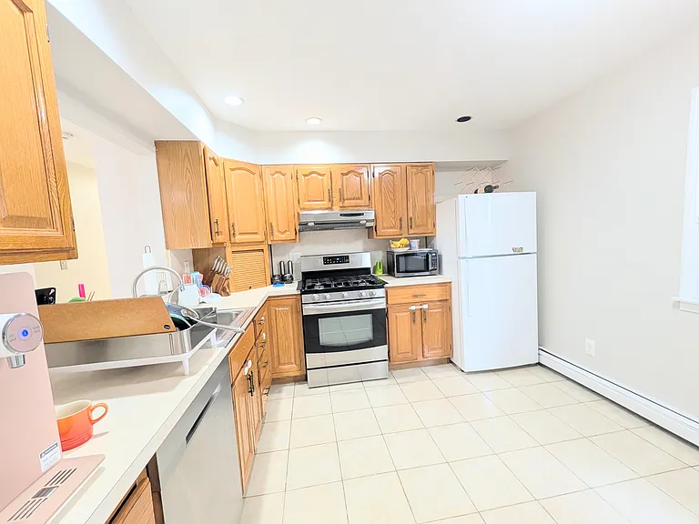 515 Broad Ave #2 — Photo 10