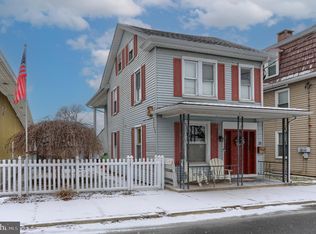 35 N College St, Palmyra, PA 17078