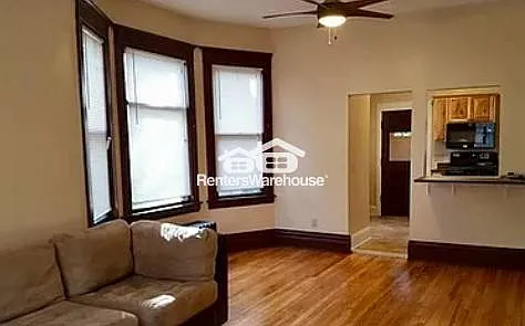 519 Penn Ave N — Photo 5