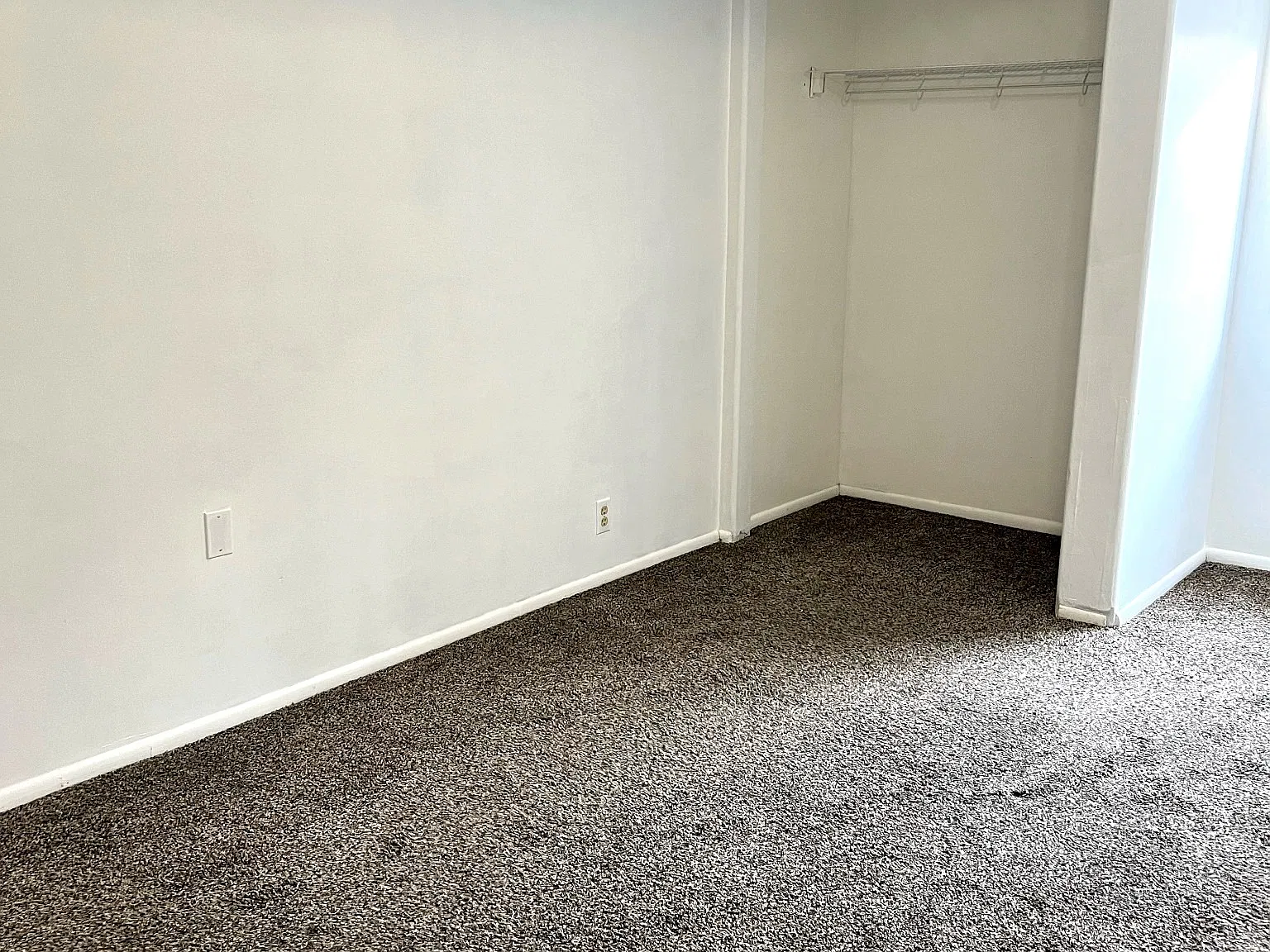 6 bed, 1234 sqft, $450 — Photo 4