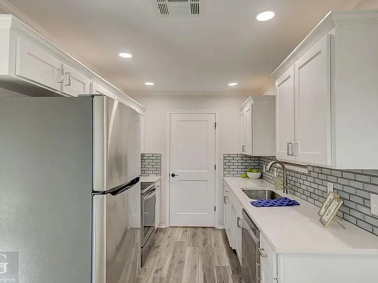 4809 Jeb Stuart Pl — Photo 4