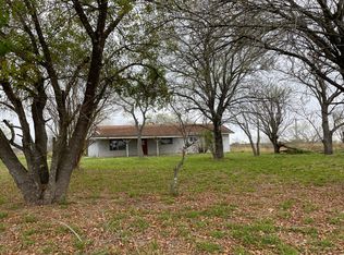 3768 2nd St, Pleasanton, TX 78064