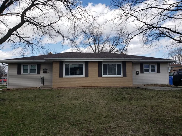 255 Park St #259, Oregon, WI 53575