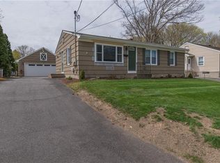296 England St, Cumberland, RI 02864