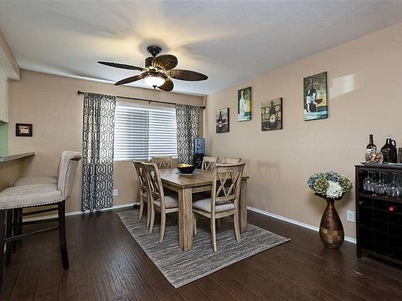 4th image of 689 County Square Dr Unit 31