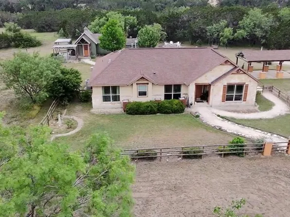 28799 N Us Highway 83, Concan, TX 78838