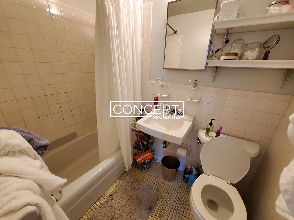 2nd image of 158 Saint Botolph St APT 4