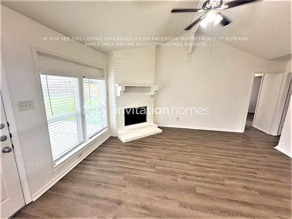 3rd image of 12218 Plumbrook Dr